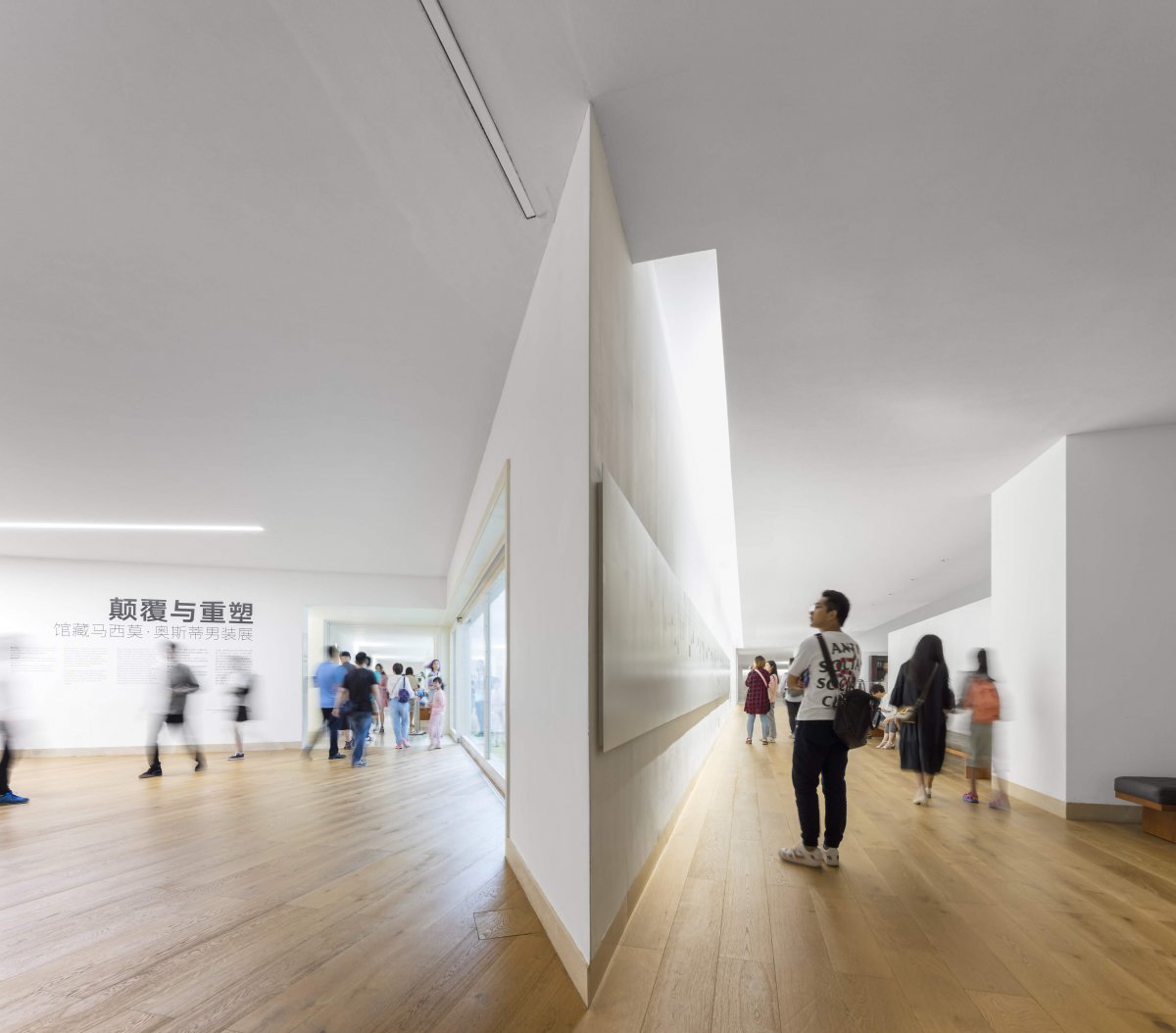 China Museum Of Design Bauhaus Collection / Álvaro Siza +